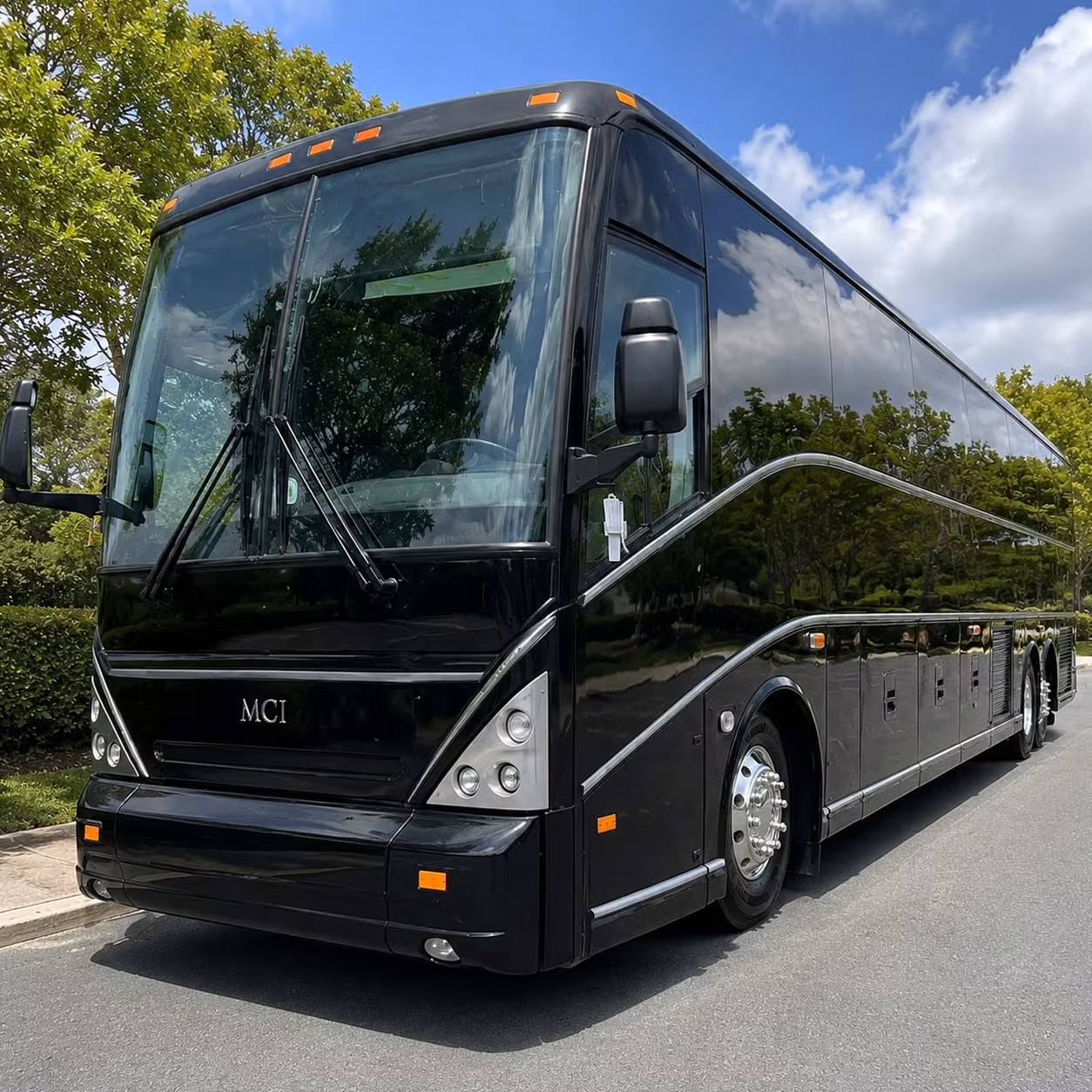corporate shuttle services for clovis businesses and office parks